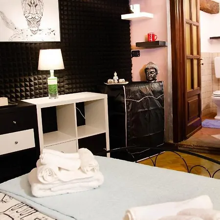 House Antica Dimora Soggiorni In Langa Centro Storico
