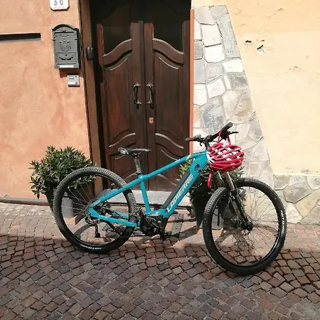 House Antica Dimora Soggiorni In Langa Centro Storico
